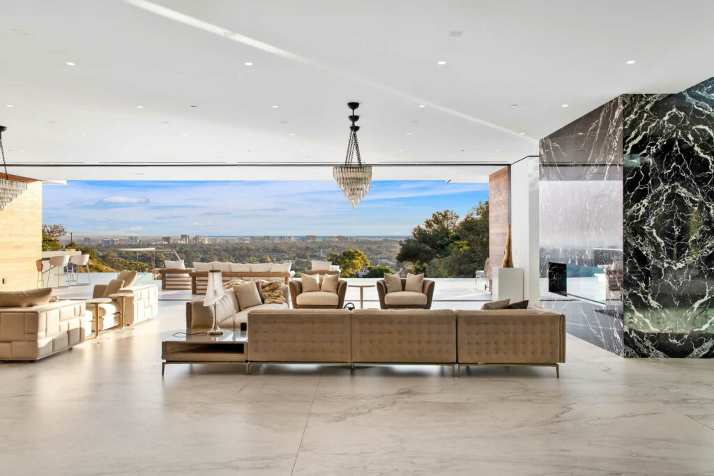 Luxury homes for sale in Los Angeles - DIGS
