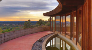Sweet Digs: Frank Lloyd Wright