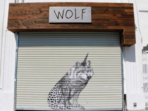 Wolf, Restaurant