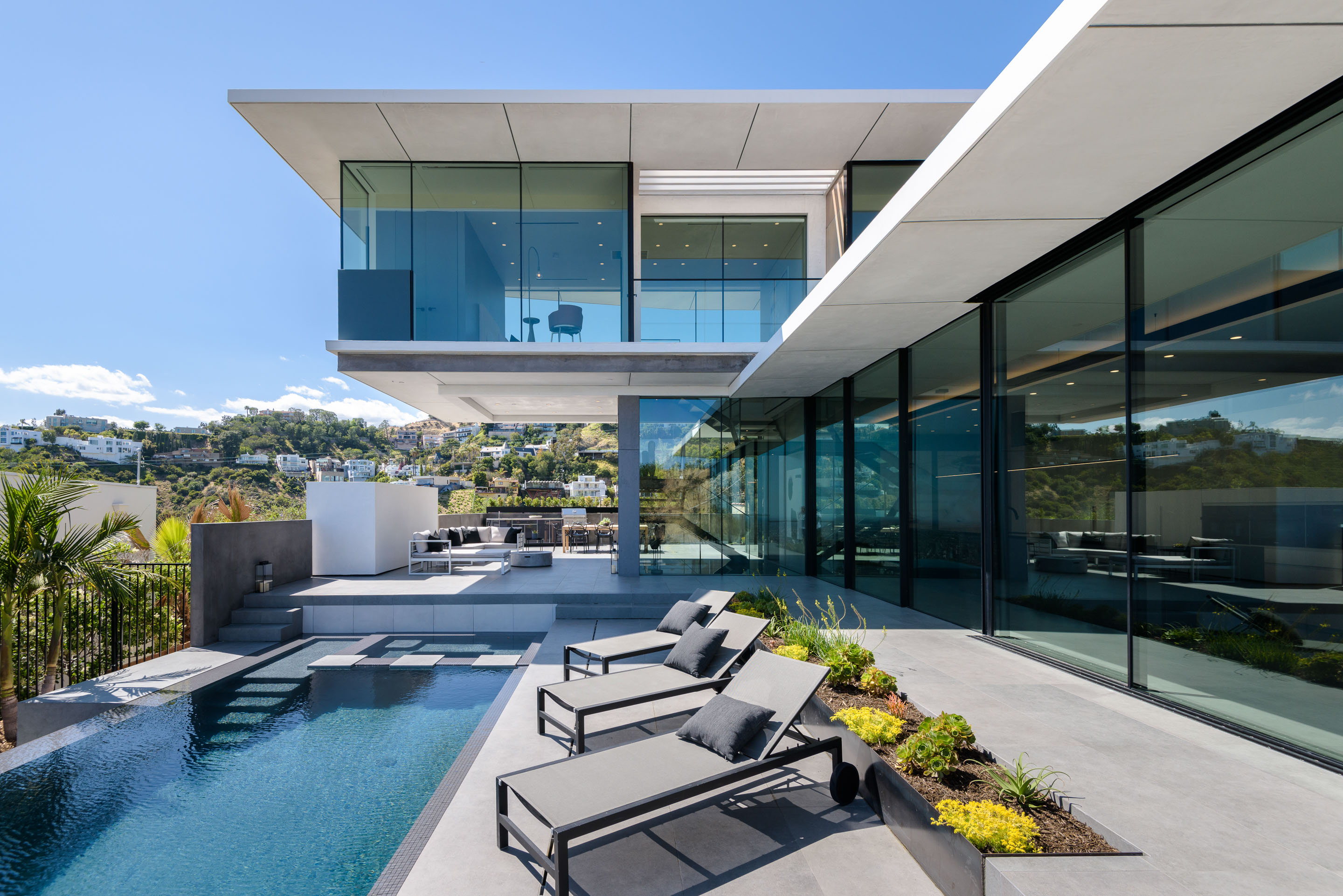 susanbushnelldesigns: Hollywood Hills Homes For Sale