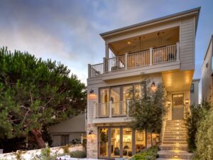 White Sands Design and Build crafts a traditional home with a perfect balance of au courant coastal elements.