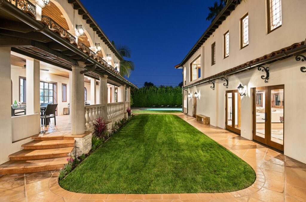 Spanish Colonial Revival home in Beverly Hills