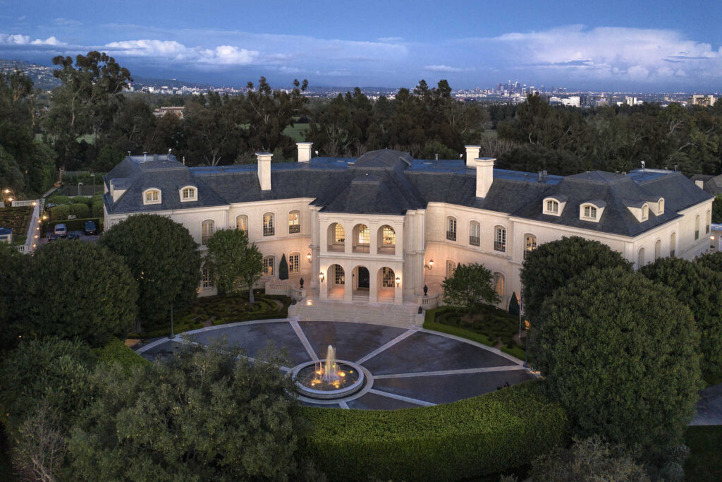 The Manor L.A. Countys Iconic Estate