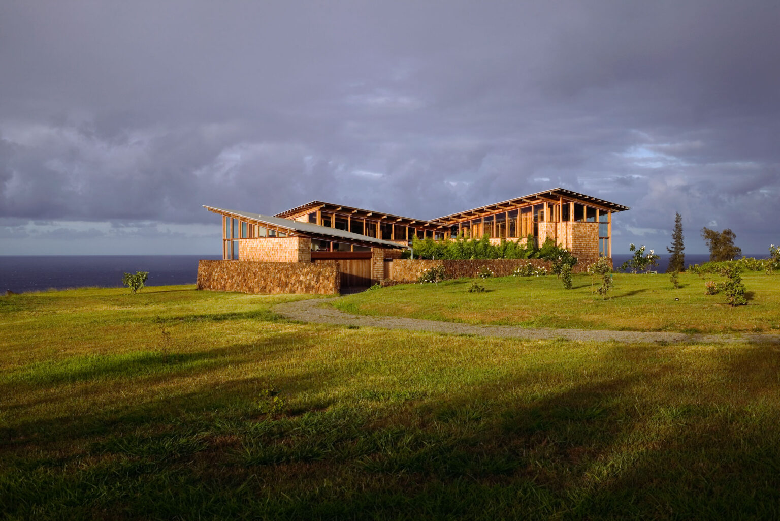 The Ohana House by Cutler Anderson Architects on Hawaii's North Shore