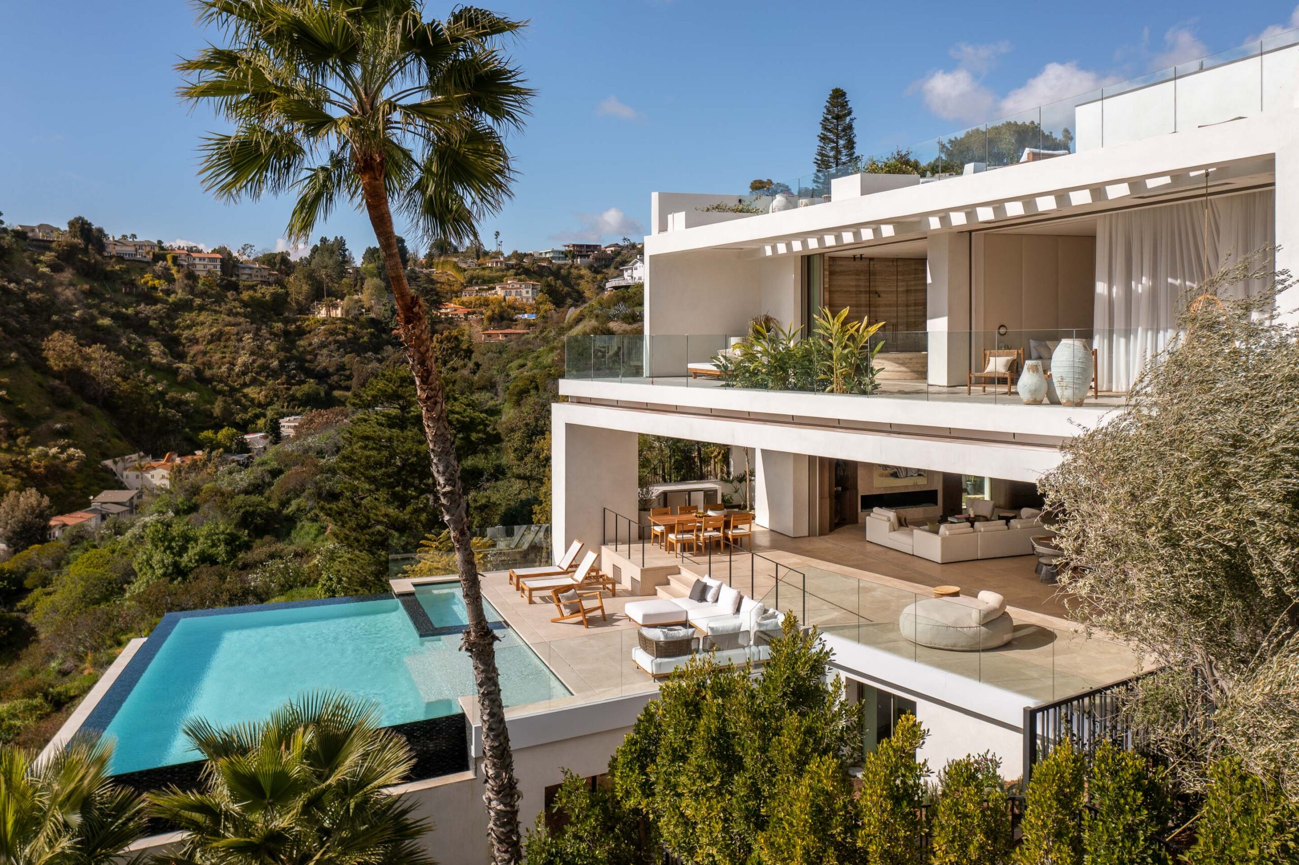 1055 Stradella Road: A Fusion of Architectural Brilliance & Design ...