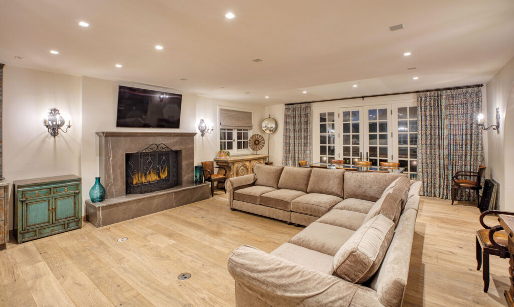 1505 Via Fernandez, Palos Verdes Estates living room