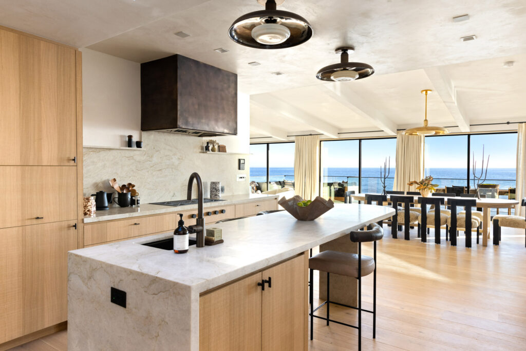 22160 Pacific Coast Highway, Malibu kitchen
