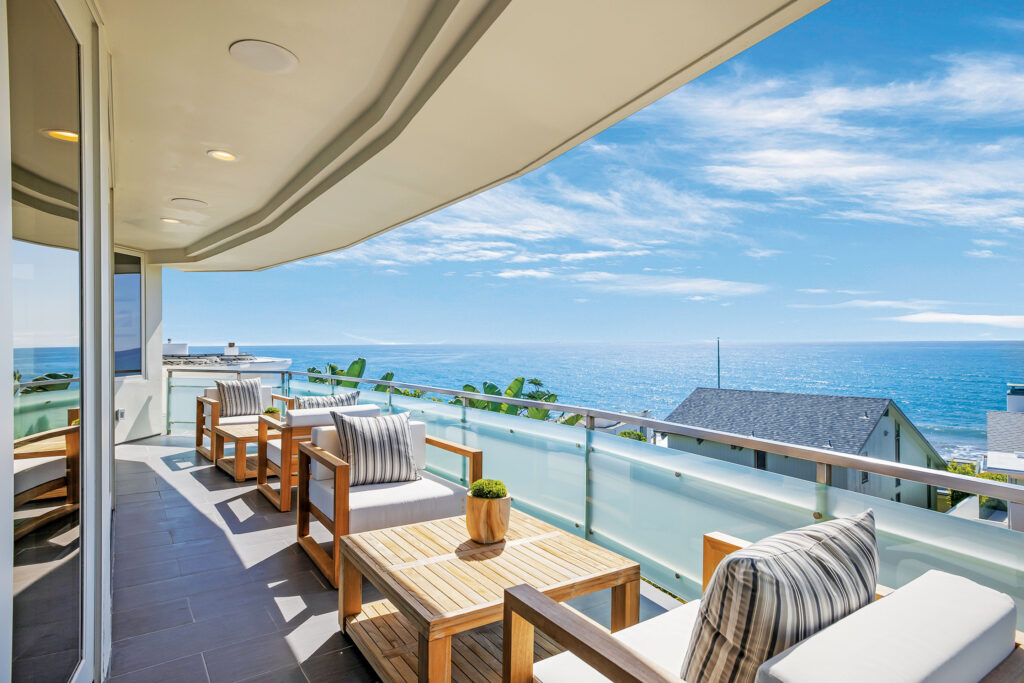 31558 Victoria Point, Malibu deck view