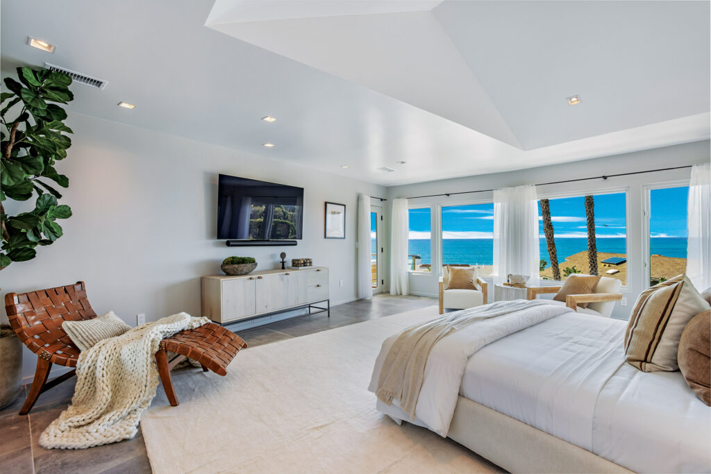 31558 Victoria Point, Malibu bedroom