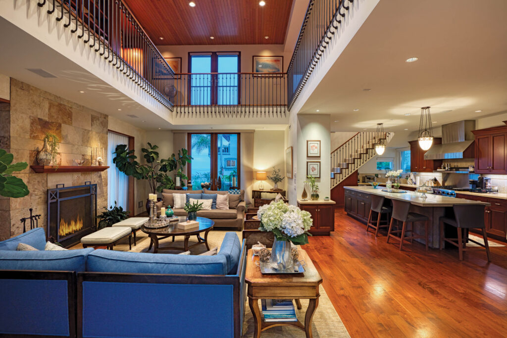 401 27th Street, Manhattan Beach livingroom kitchen area