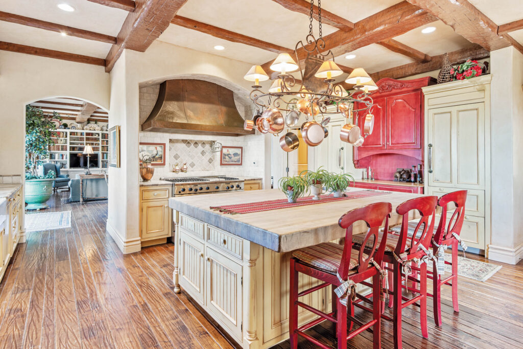 1412 Lower Paseo La Cresta kitchen