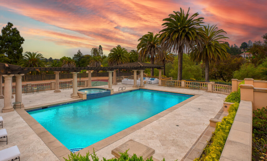 1129 Via Mirabel pool