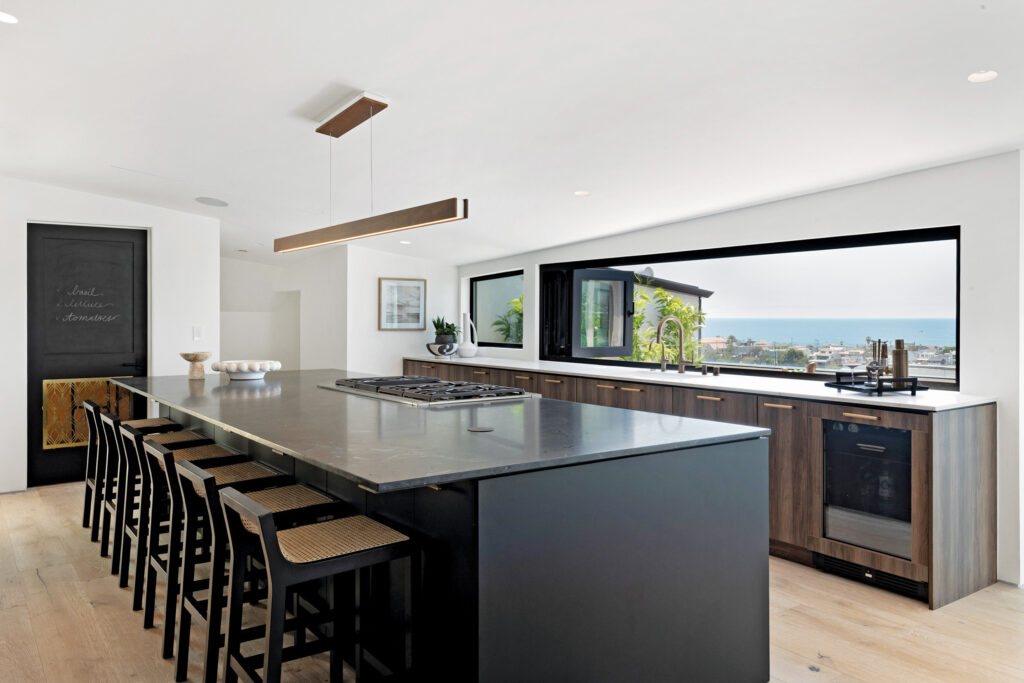 740 24th Place Hermosa Beach kitchen