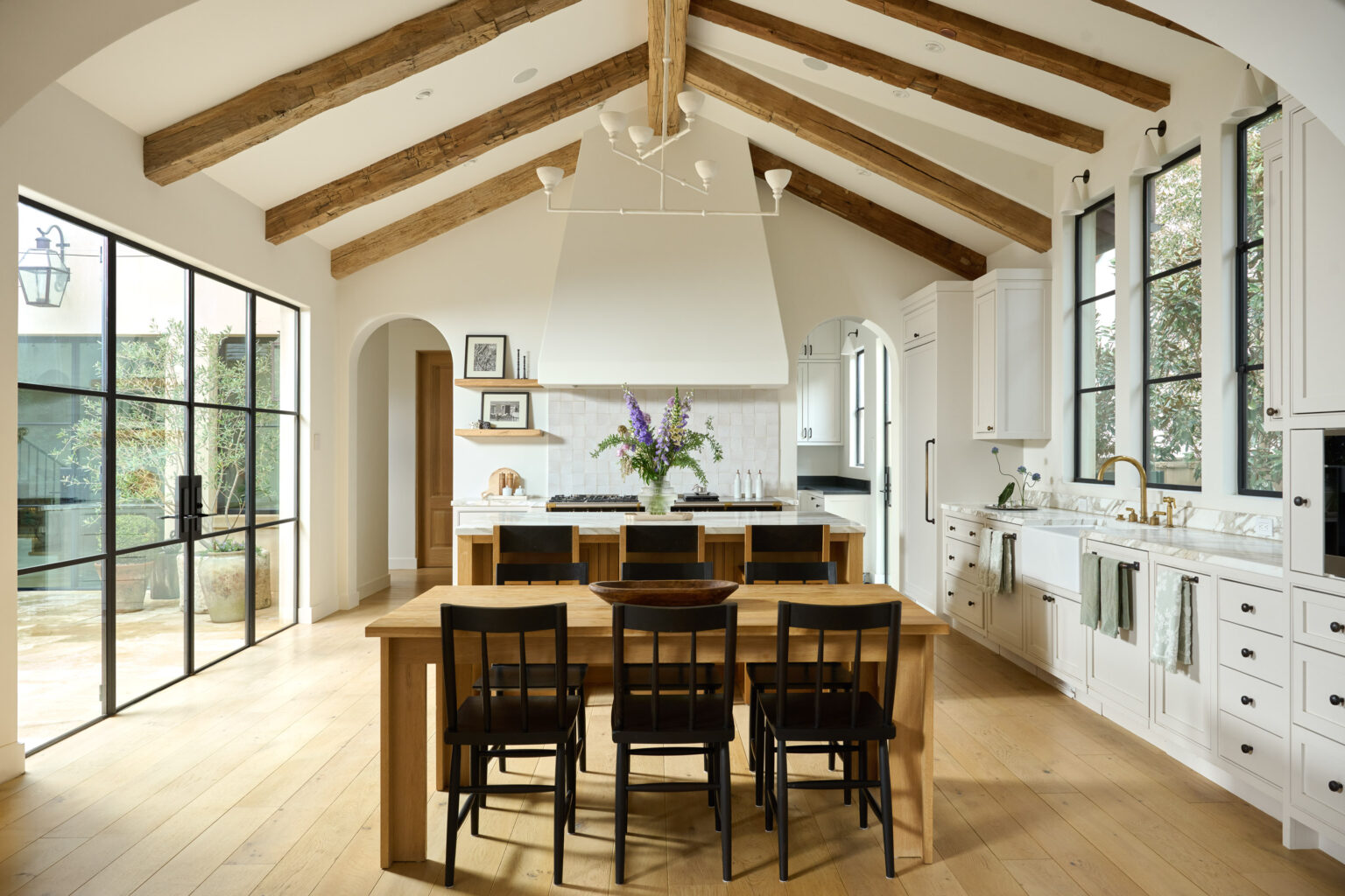 3701 Via Valmonte: Timeless European Design in Palos Verdes Estates ...