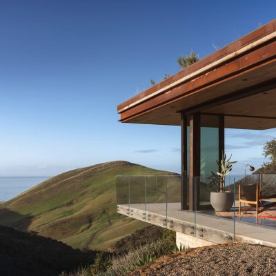 07-exterior-JHID_santabarbaracoasthouse