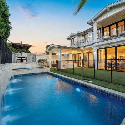 1757 8th Street Manhattan Beach pool