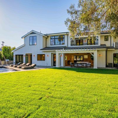 Secluded Haven & Contemporary Farmhouse in digs.net