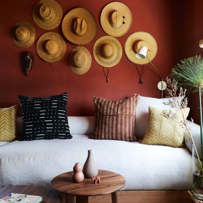 coral Pantone’s 2019 Color of the Year in digs magazine