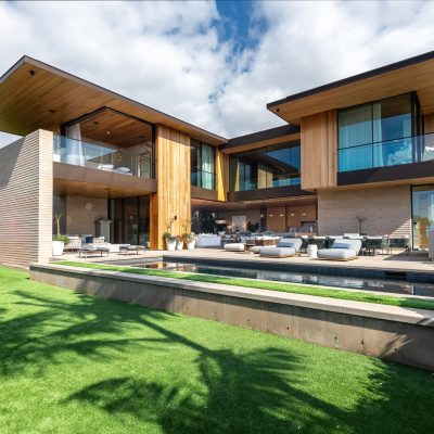 100 N. Dianthus rea exterior