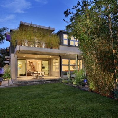 920 Alta Avenue back yard