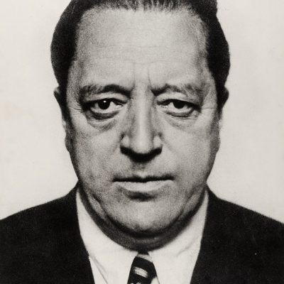 Hugo_Erfurth_-_Portrait_Ludwig_Mies_van_der_Rohe,_1934