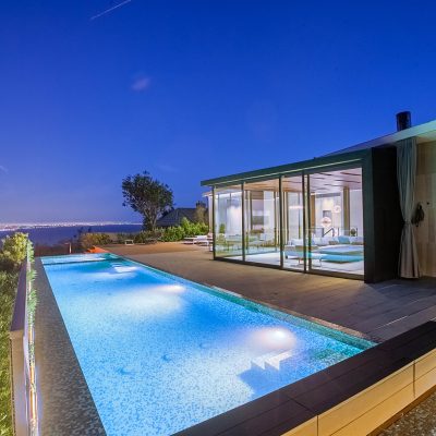 Modern Luxury-featured