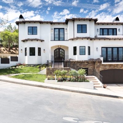 williams-purchased-the-home-in-october-around-the-same-time-she-listed-her-other-los-angeles-residence-in-bel-air-for-12-million